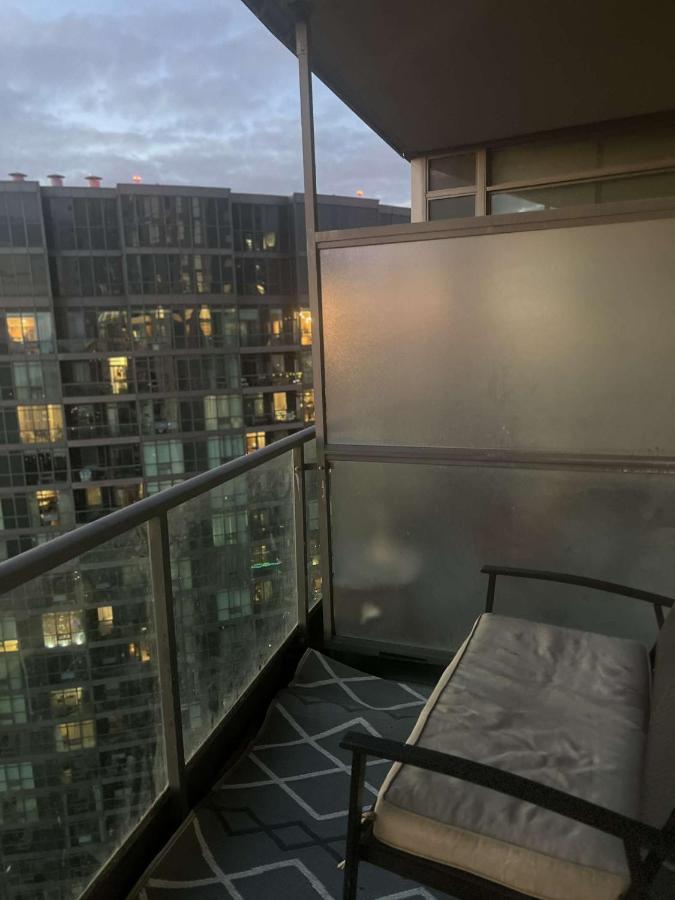 Cozy Fort York Condo Toronto Exteriör bild